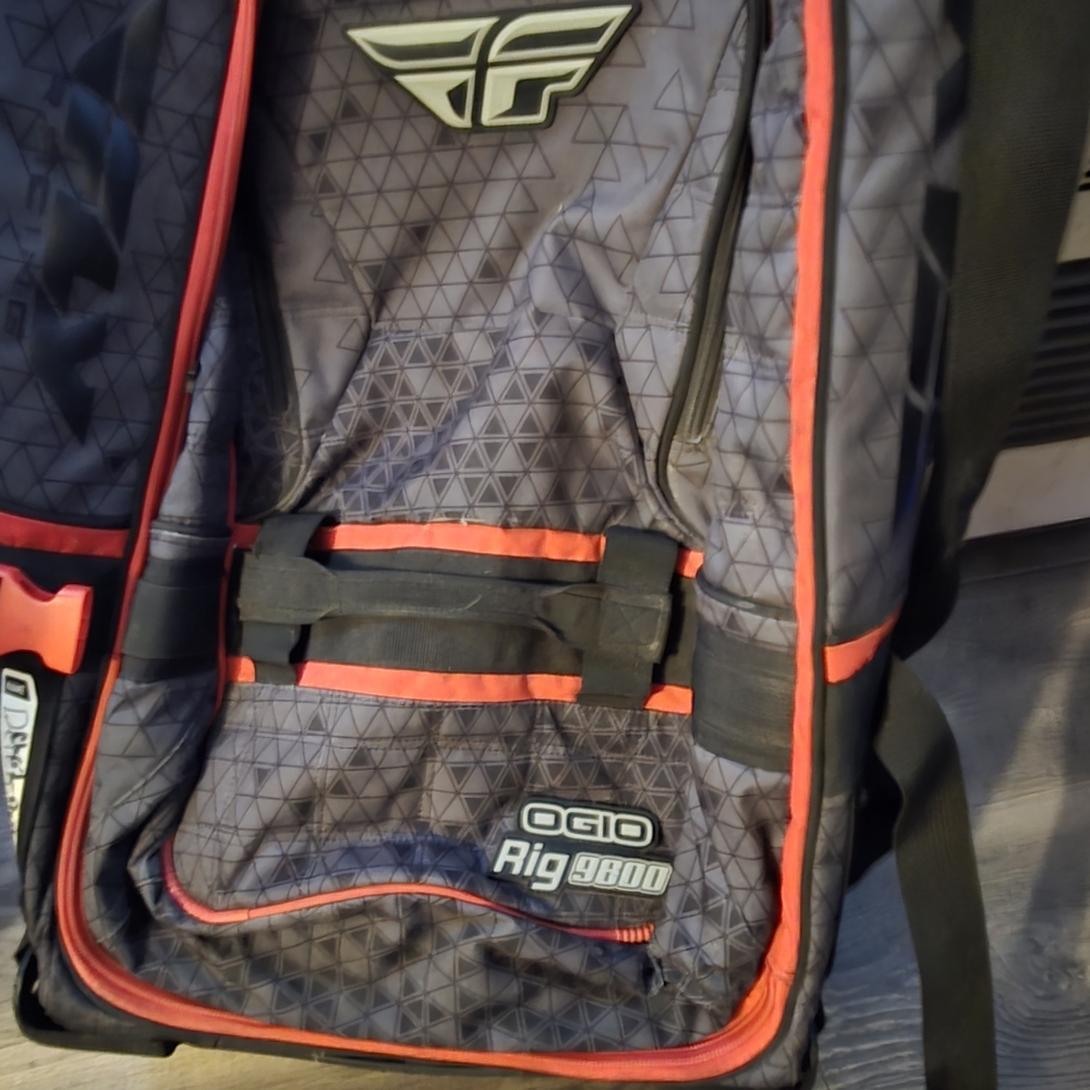 OGIO Rig 9800 Black and Red Backpack